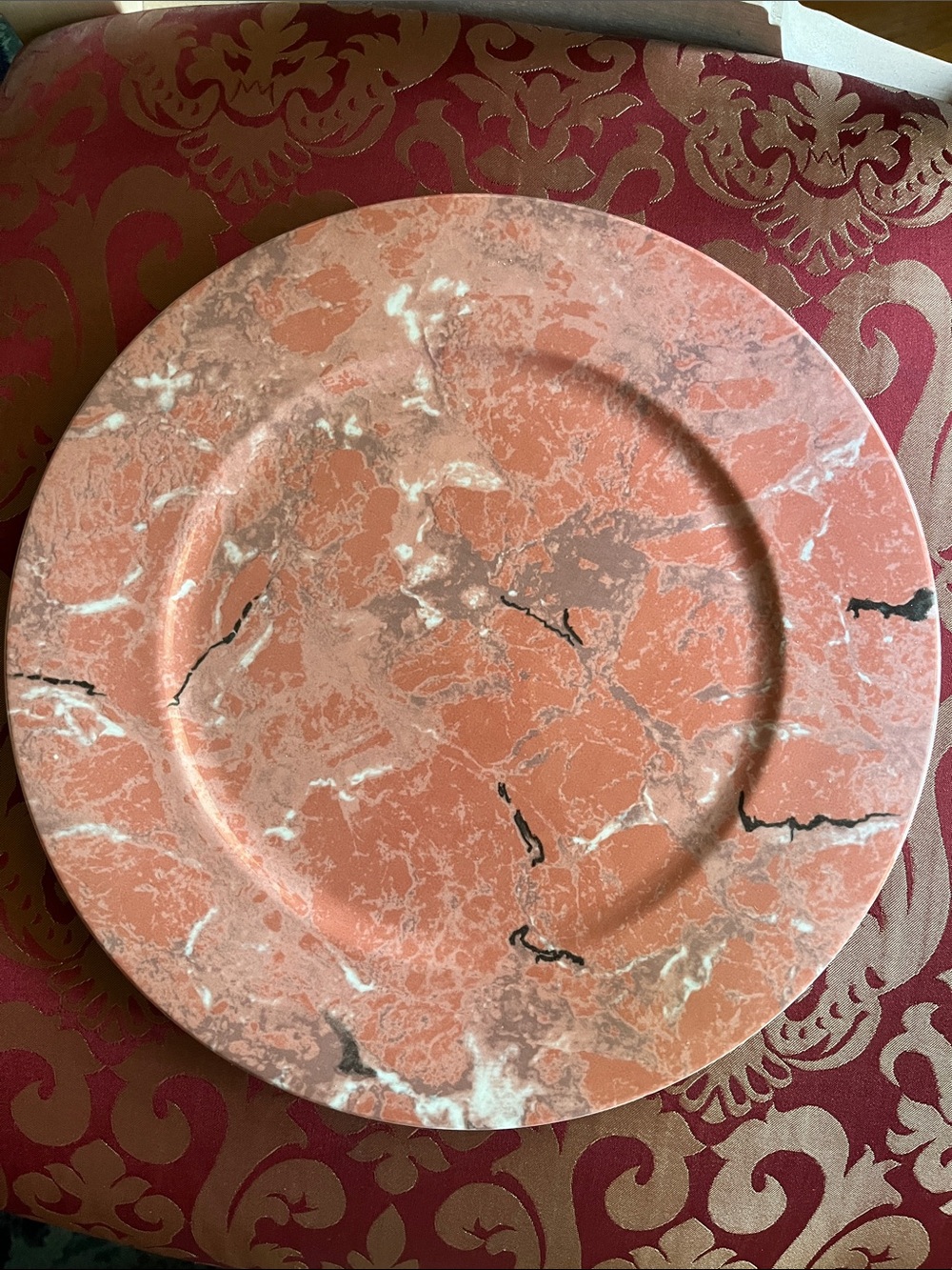 Villeroy & Boch Siena Marble style plates/charger, set of 4